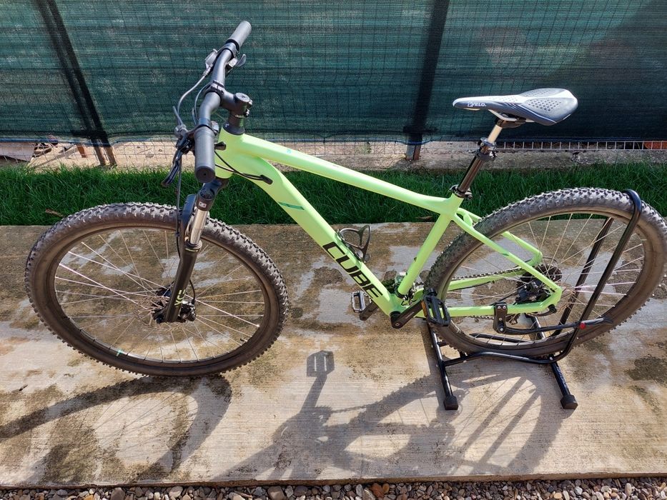 Bicicleta Cube aim one 29