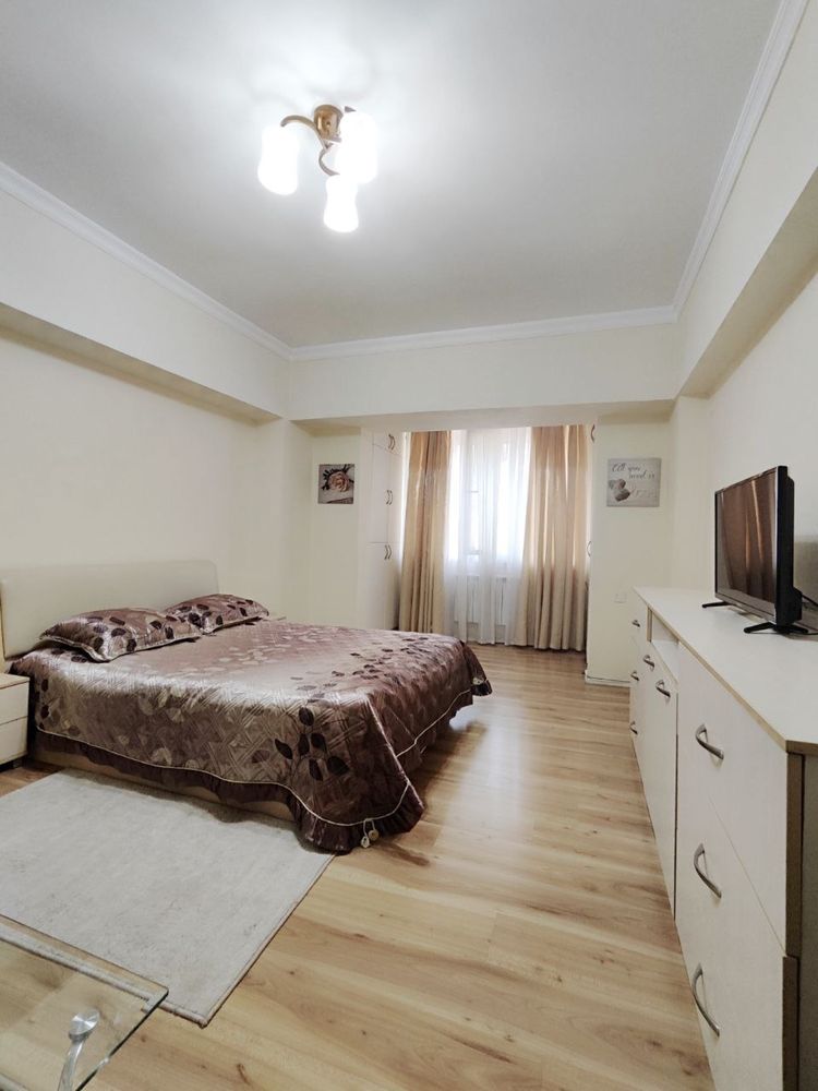 Своя ЦУМ 1 комнатная, 50 м2, Ц-7