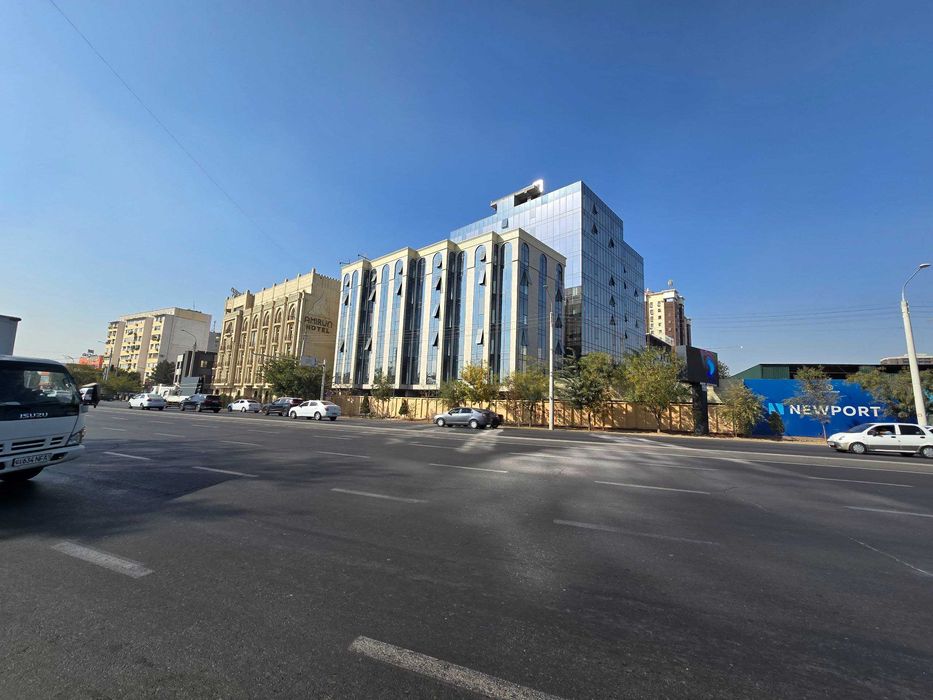 Продается 6-этажное здание под офисы, ориентир Аэропорт дома Newport