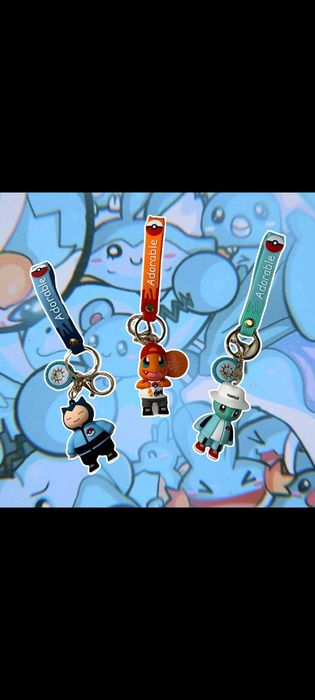 Брелки Атака титанов и покемоны