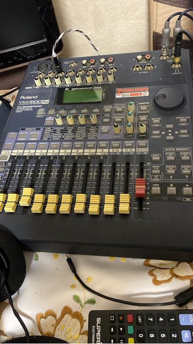 Mixer Pasiv digital profesional Roland 3100 cu memorie interna