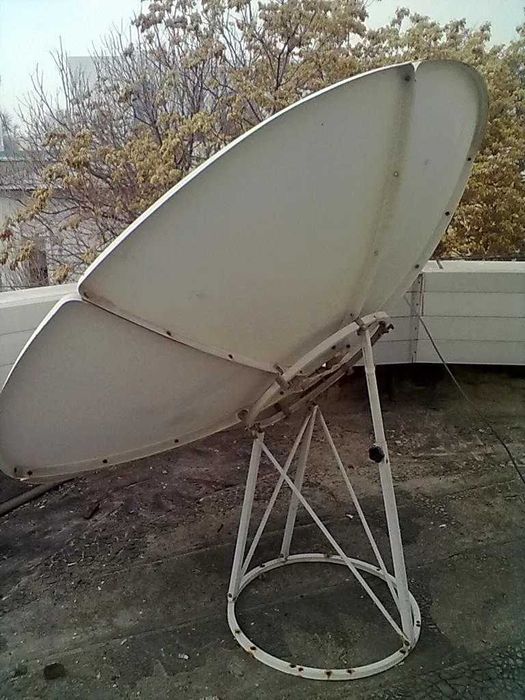 Продаю параболическую антенну (antenna)