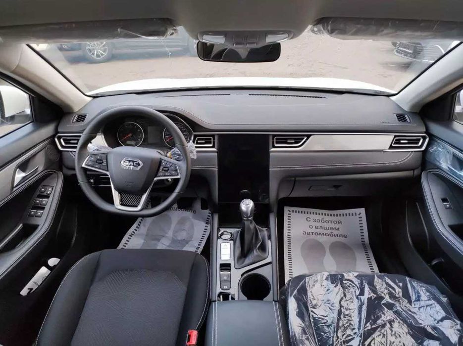 jac j7 енгил автомобиль