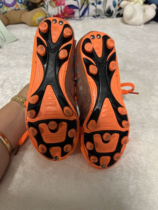 Детски Бутонки/ стоножки Umbro 28 номер