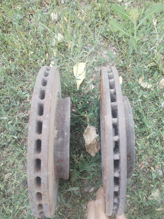 Тормизни диски Mazda 626 переходка