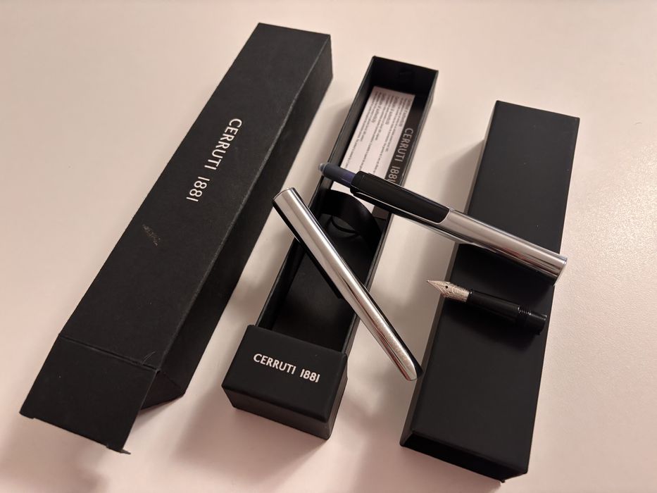 Stilou Cerruti 1881 cu cartus cerneala ij cutie originala