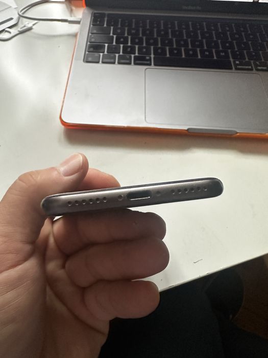 Iphone 8 64 gb stare excelenta