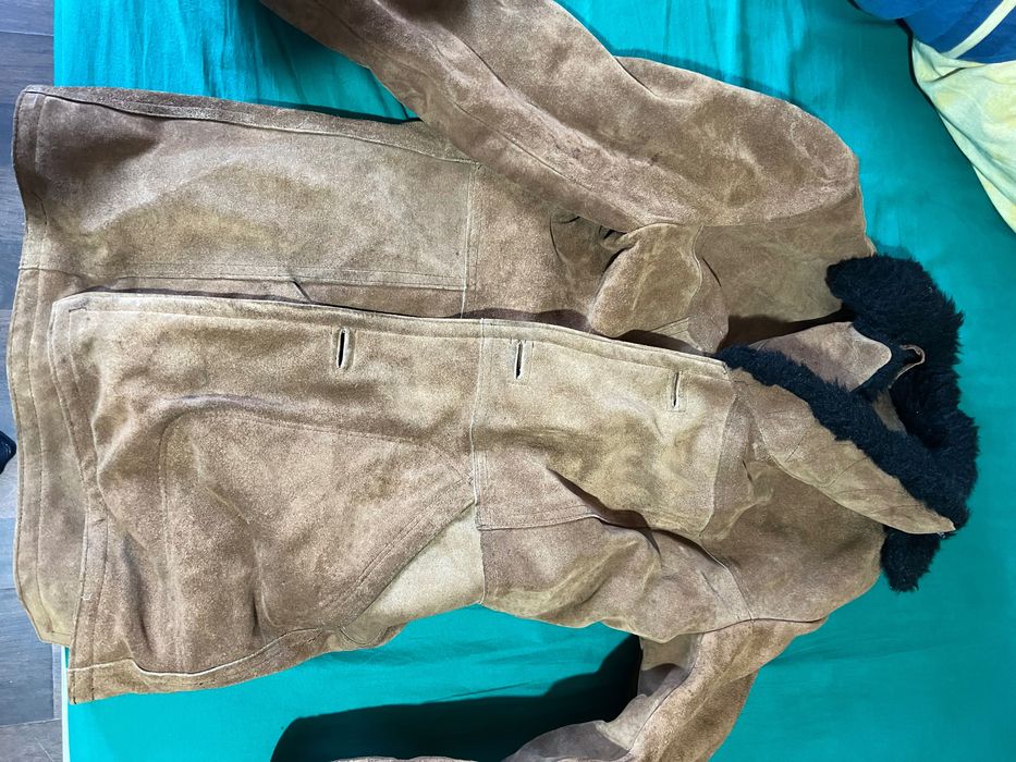 Geaca veche piele calitativa blana interior