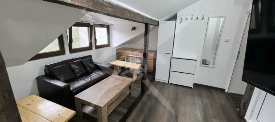 Дава се под наем Едностаен апартамент в Варна, Център - 42 кв.м за 450 € - Снимка #1