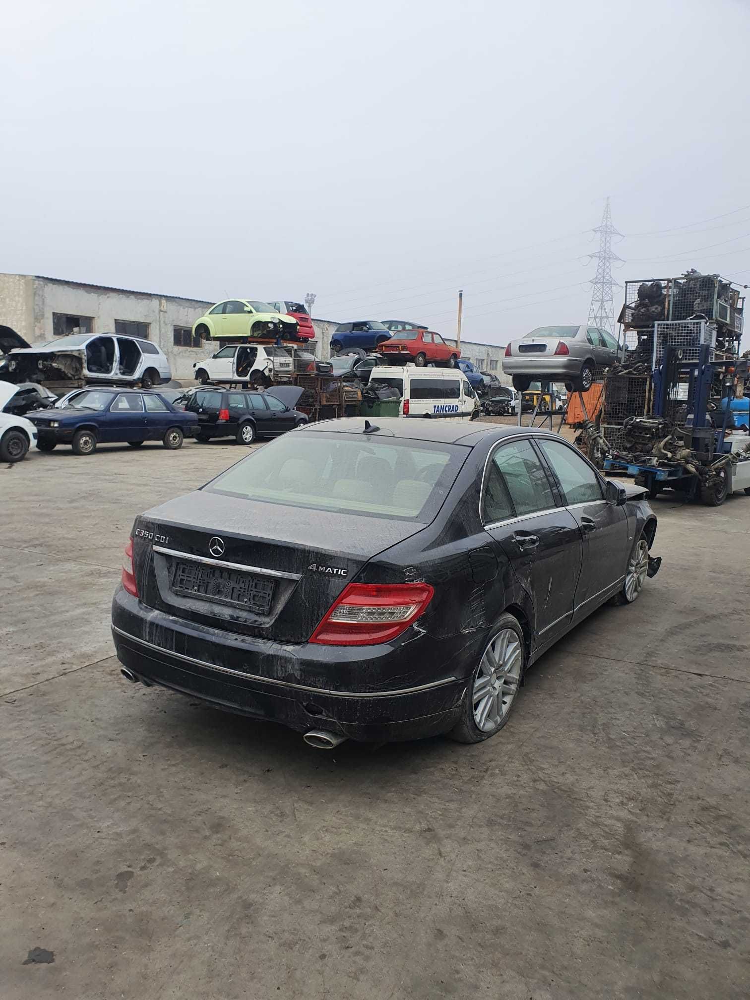 Mercedes c350  w204 cod motor 642832 AN 2010 Dezmembrez/Dezmembram