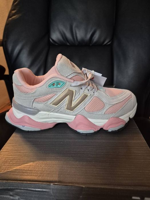 New Balance 9060