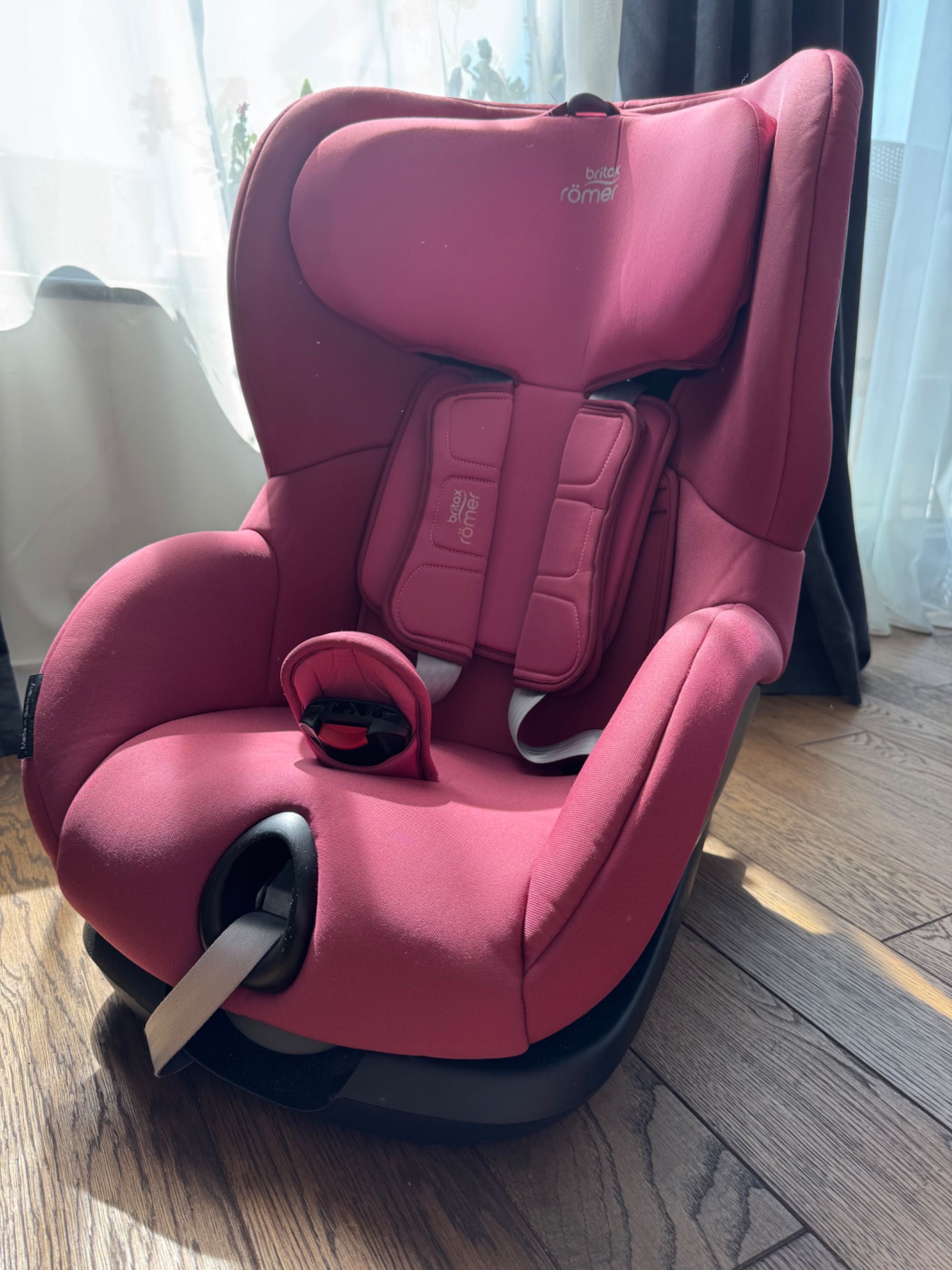 BRITAX ROMER TRIFIX i-SIZE BR Wine столче за кола