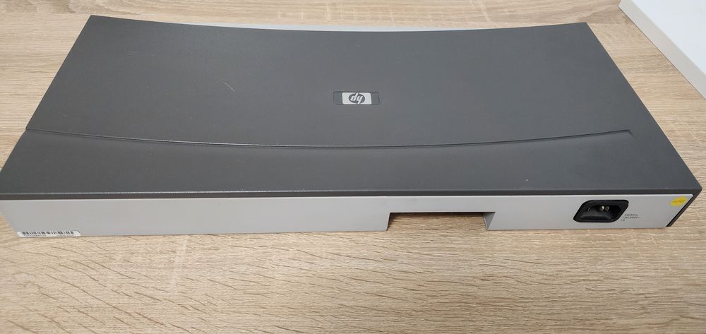 Vând switch HP 24 porturi