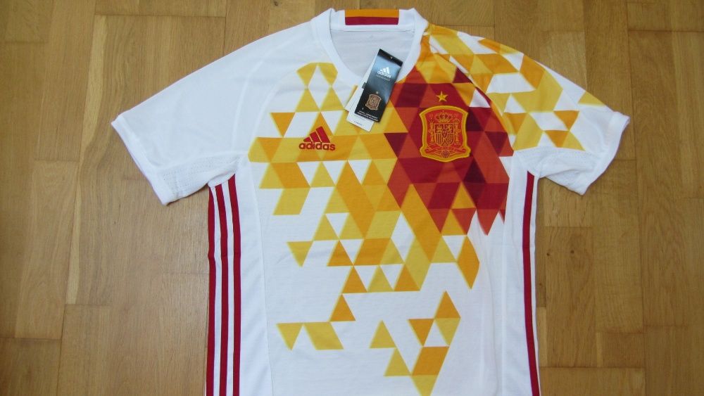 TRICOU Nou original Adidas fotbal Spania mar S M tiki taka AA0830