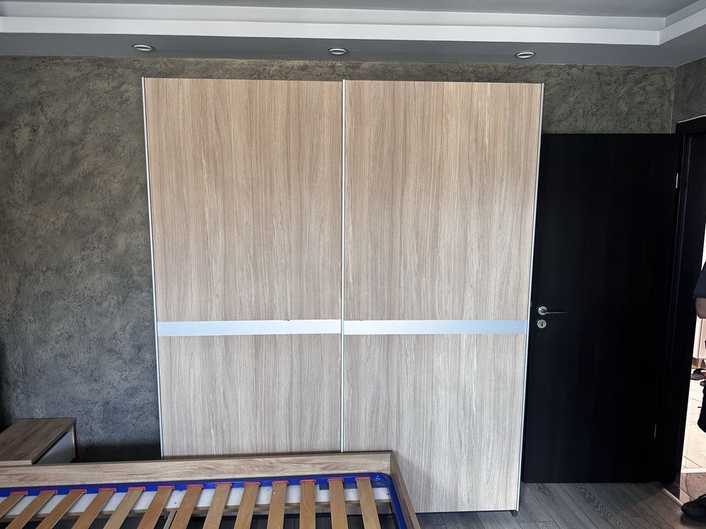 Гардероб с плъзгащи врати – 180x44x220 см, разглобен