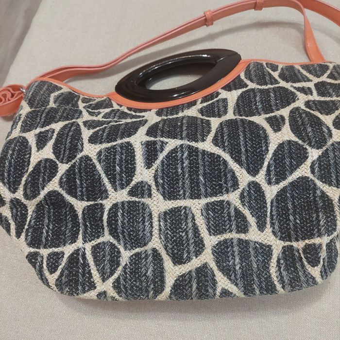 Чанта      Versace.   Оранжево и.   черно