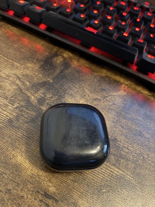 Casti Samsung Buds Live