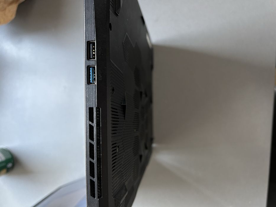 Vând MSI Katana GF66 – i5-11400H, RTX 3050, 8GB RAM, 512GB SSD, 144Hz