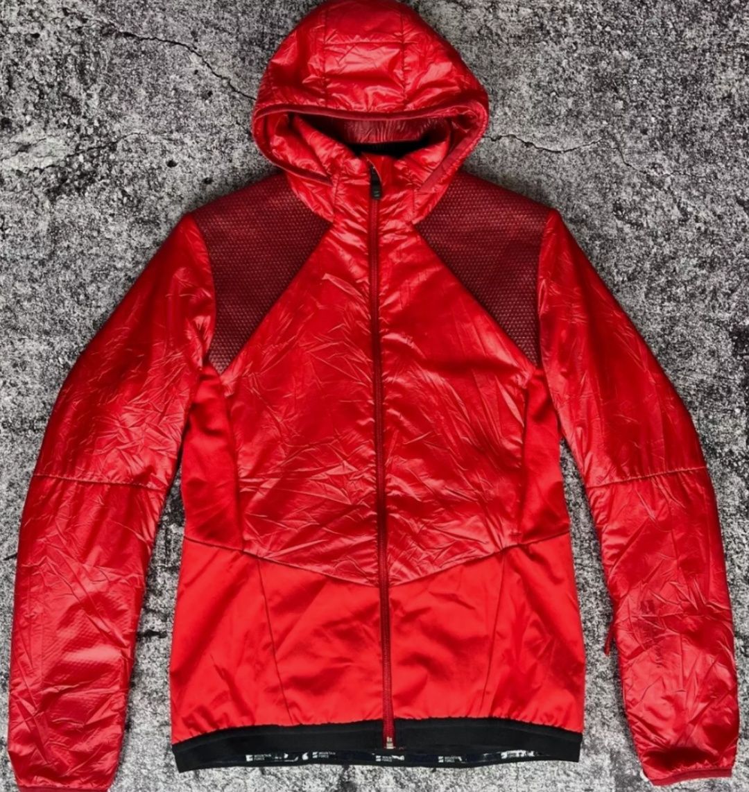 coalatree, Mountain force,Mavic, Devold,nike , Stella McCartney