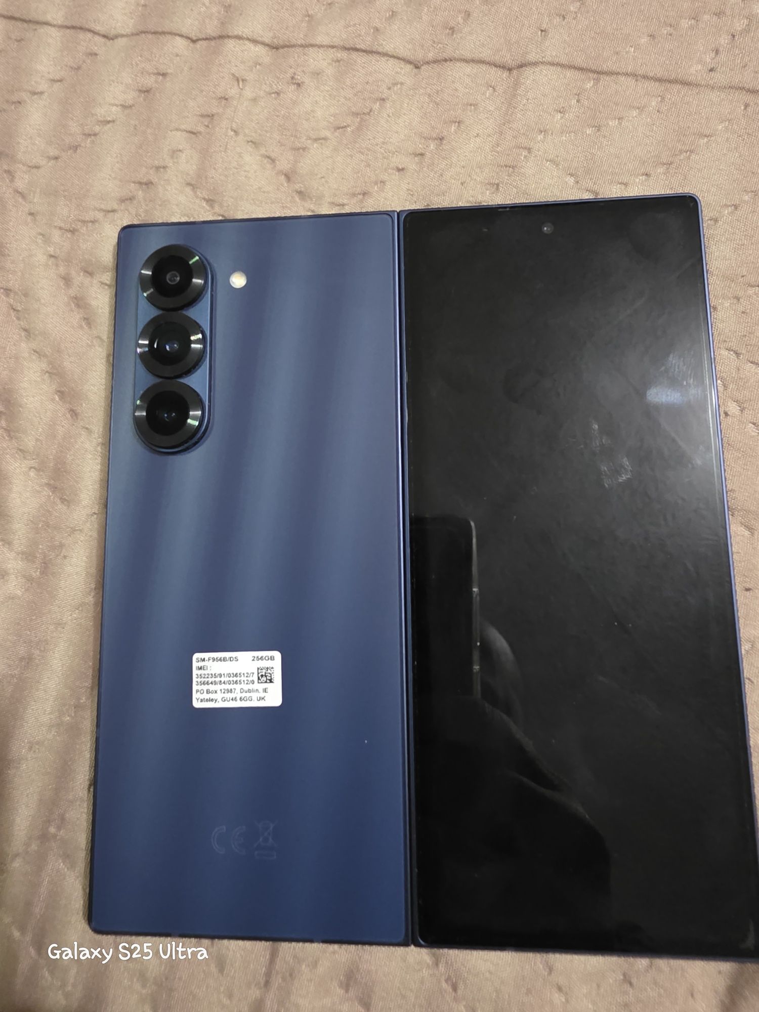 Samsung Z Fold 6