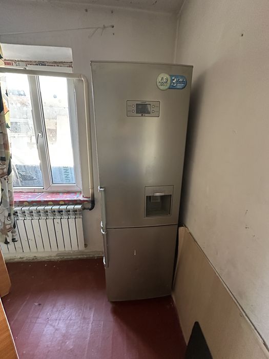 Холодильник Lg в средном состояний