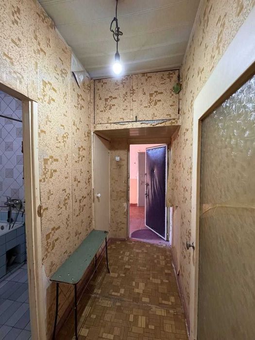 Юнусабад 4, 2в3/3/4 Продаётся квартира торец