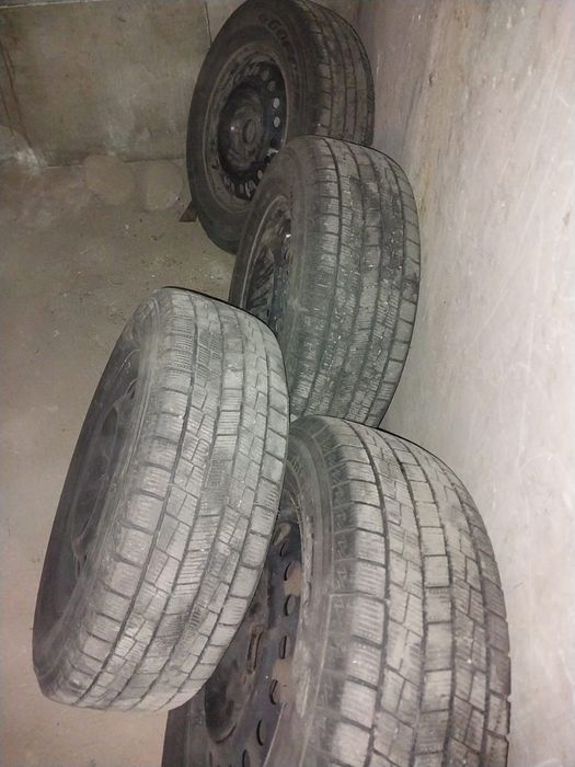 Продам шины с дисками