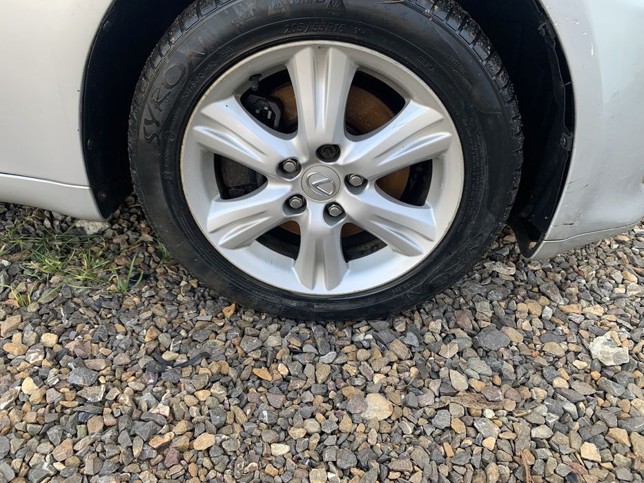 Lexus Is 220d на части