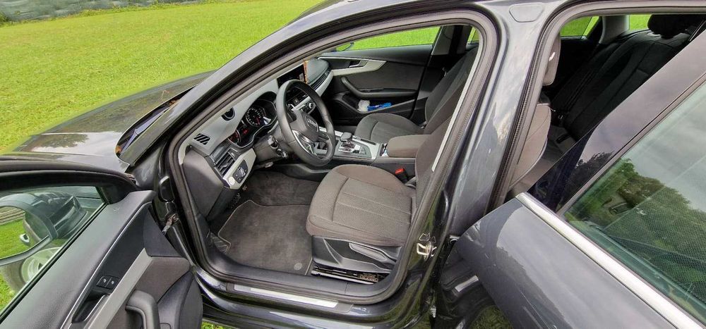 Vând Audi A4 Break