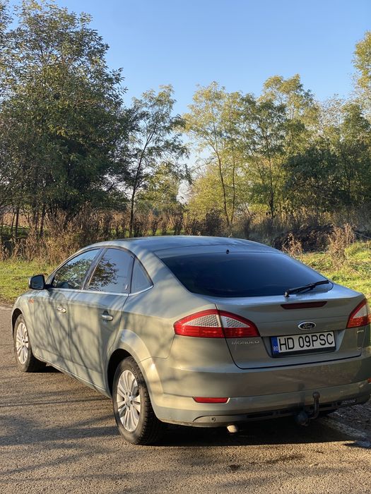 Vând Ford Mondeo MK4