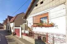 Corp separat de casa cu P+1  si 160mp teren ,zona Lupeni(Sibiu)
