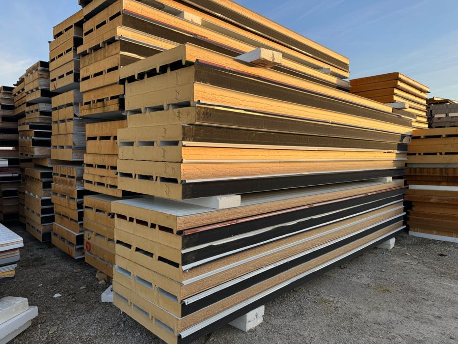 Panou Sandwich pentru acoperis oferta limitata, depozit AIUD