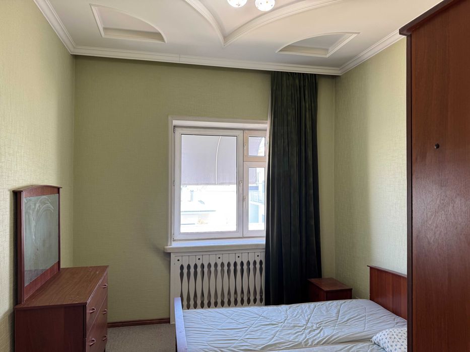 Сдается 2-х этажный дом (ул. Зиелилар)