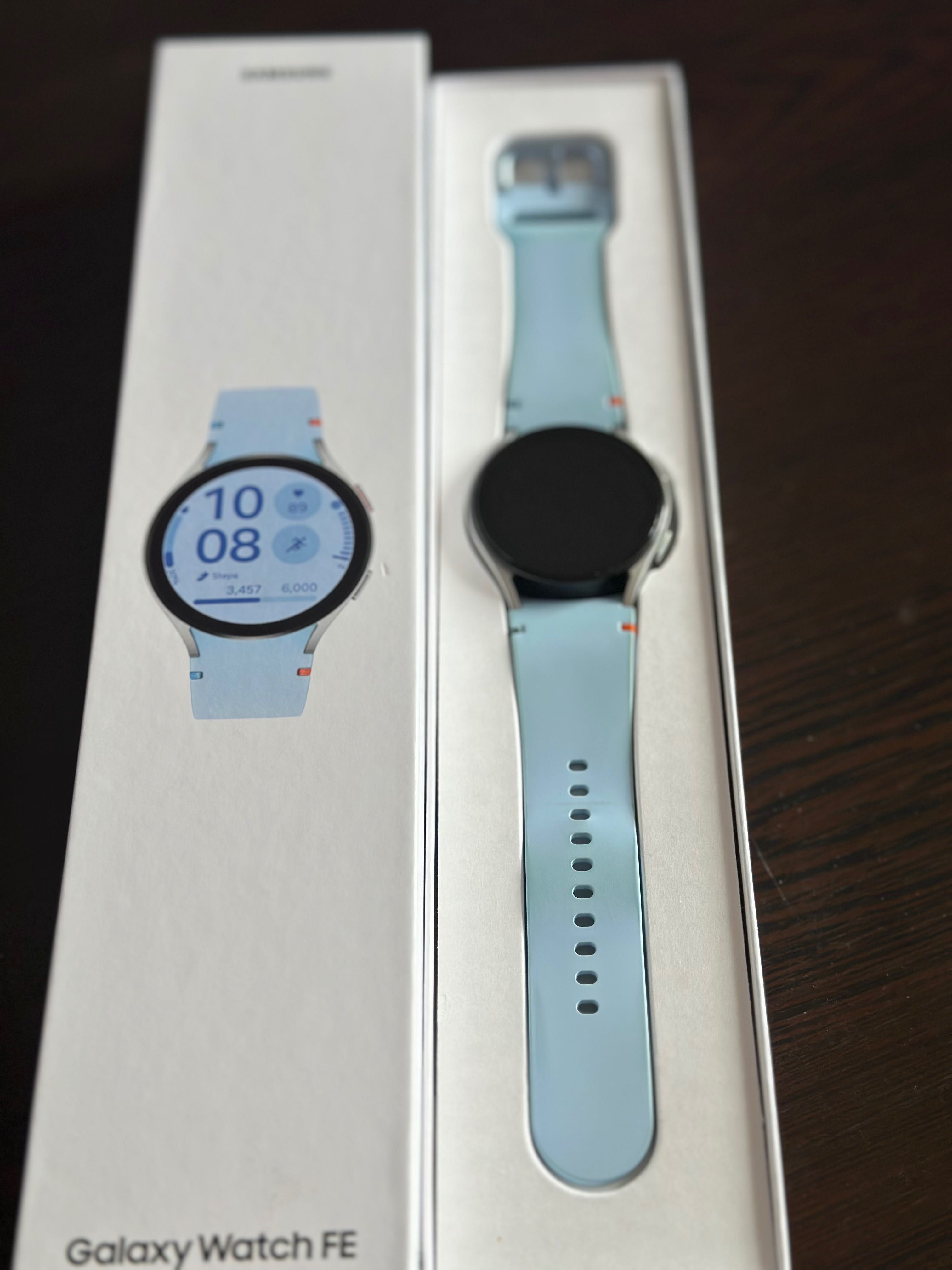 С Гаранция - Samsung Galaxy watch FE 40 mm на 6 месеца