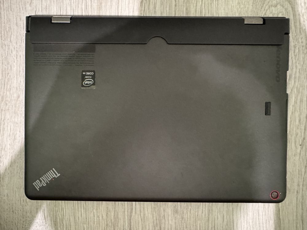 Разглобяем лаптоп Lenovo ThinkPad Helix Ultrabook Pro
