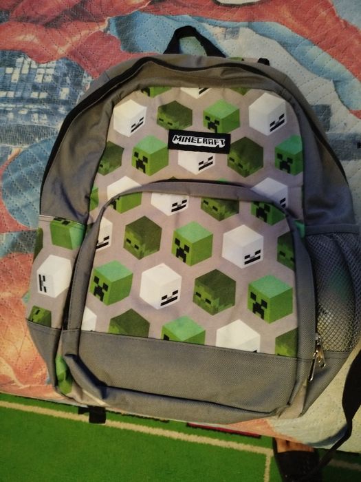 Ученическа раница на Minecraft