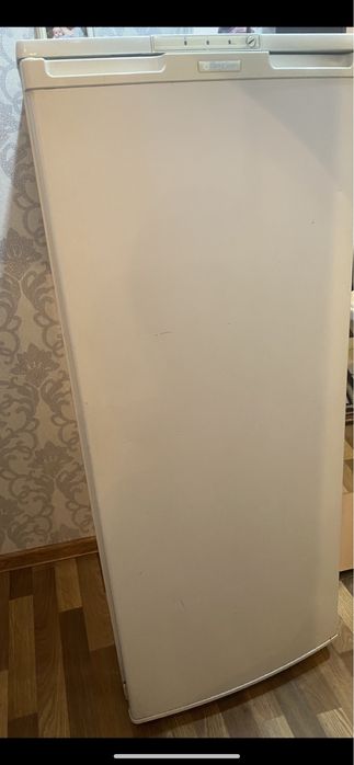 Продам морозильник в хорошем состояние