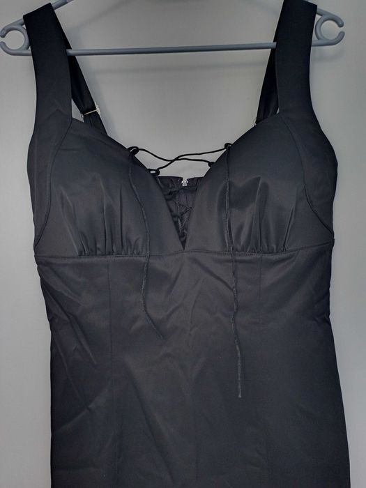 Черна официална рокля