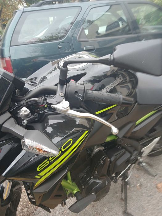 Мотоциклет Kawasaki Z650