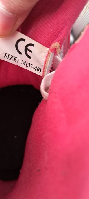 Vând patine cu rotile