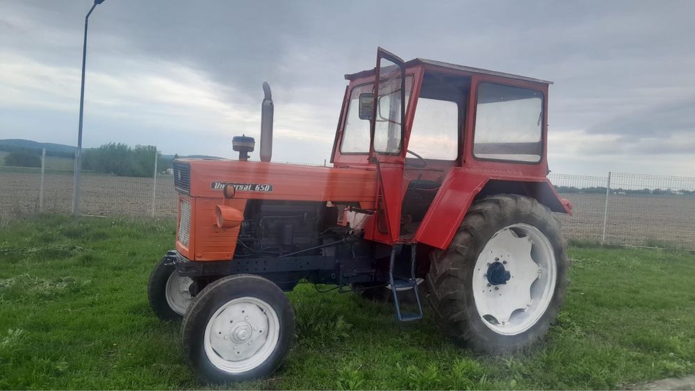 Tractor UTB650 Românesc