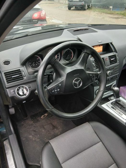Vând mercedes c 220 cdi