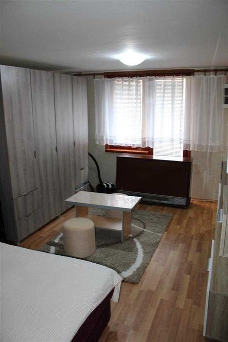 Дава се под наем Тристаен апартамент в Пловдив, Остромила - 41 кв.м за 193.8 € - Снимка #3