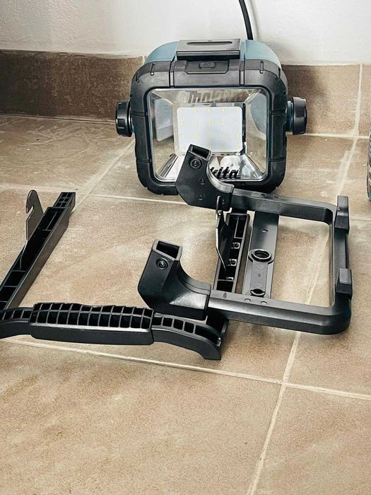 Lampă de lucru LED Makita DML805/2 / 240 V