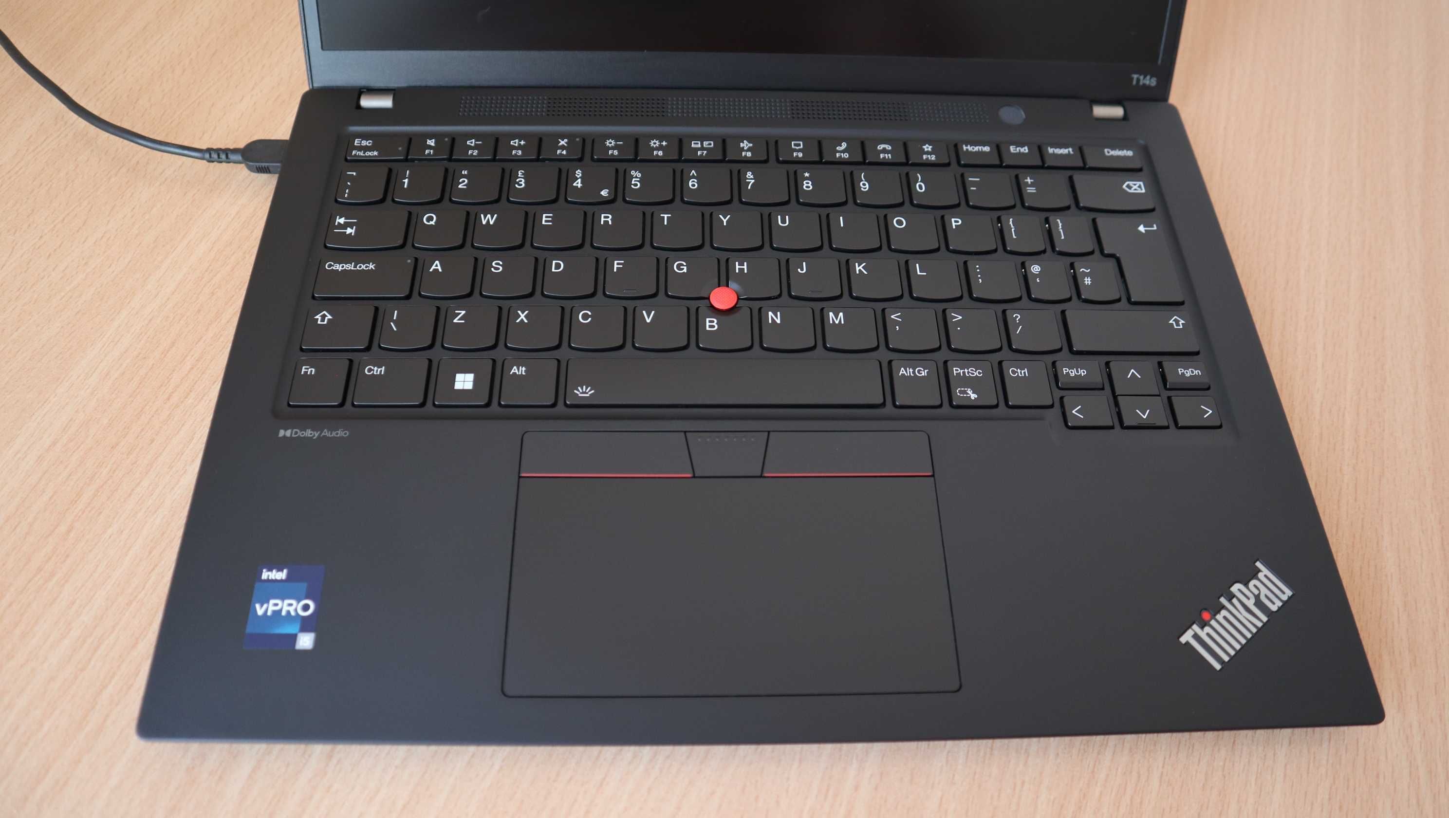 Lenovo ThinkPad T14s 4 Gen / i5 1345U / SSD 256GB / 16GB