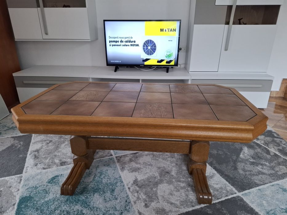 Vând masa din stejar