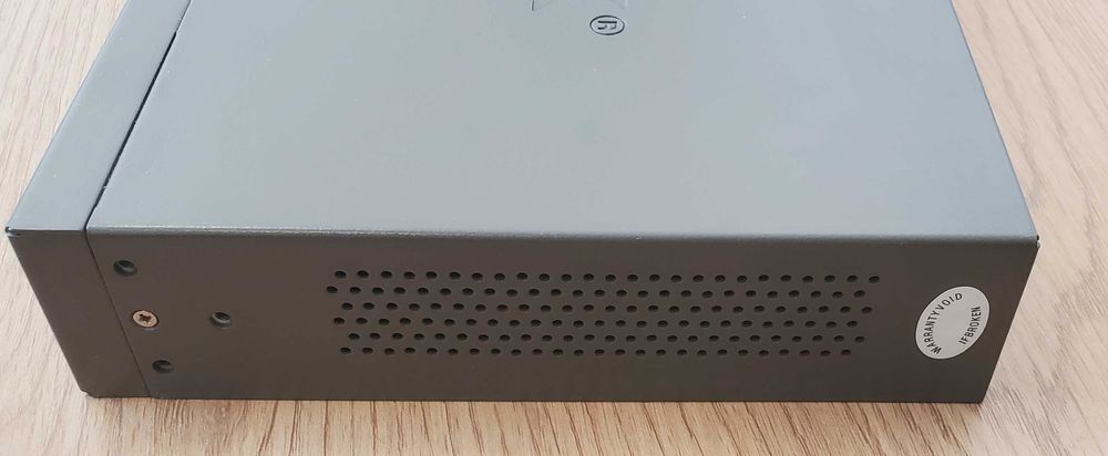 Суич: TP-Link TL-SG1008 - 8-port Gigabit Switch