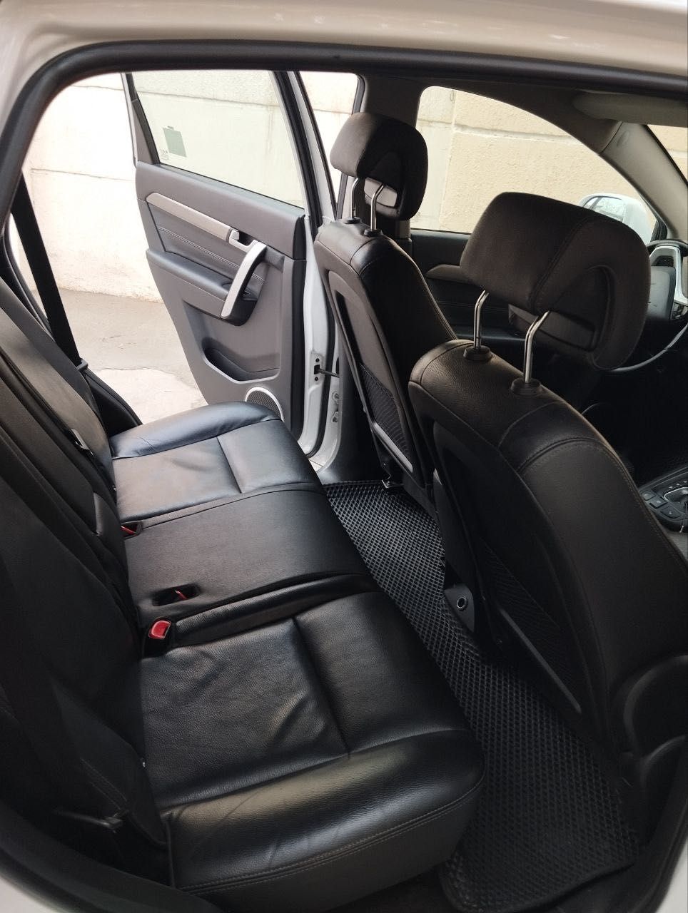 Chevrolet Captiva 4