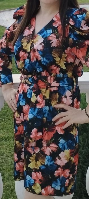 Рокля М.цена 15лв