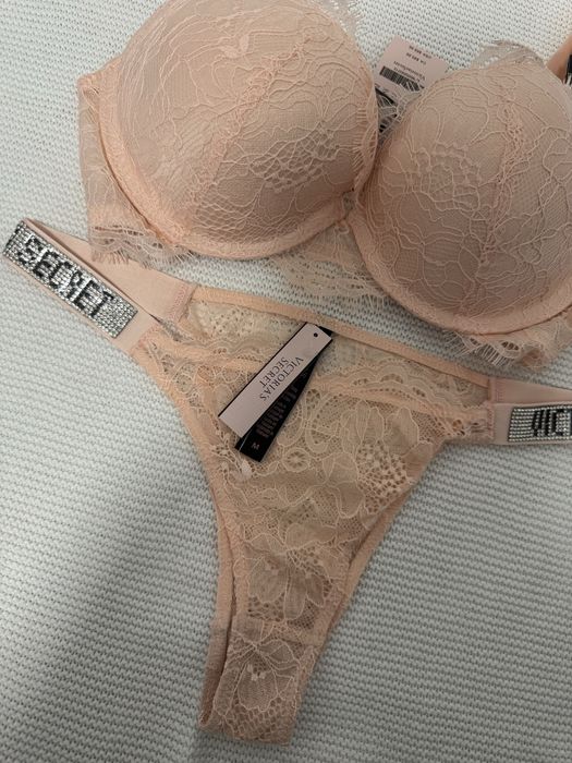 Set lenjerie Victoria Secret’s